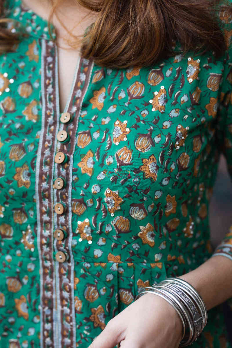 Image for Kusvaa Wsr255 Anavi Handblock A Line Kurta Closeup