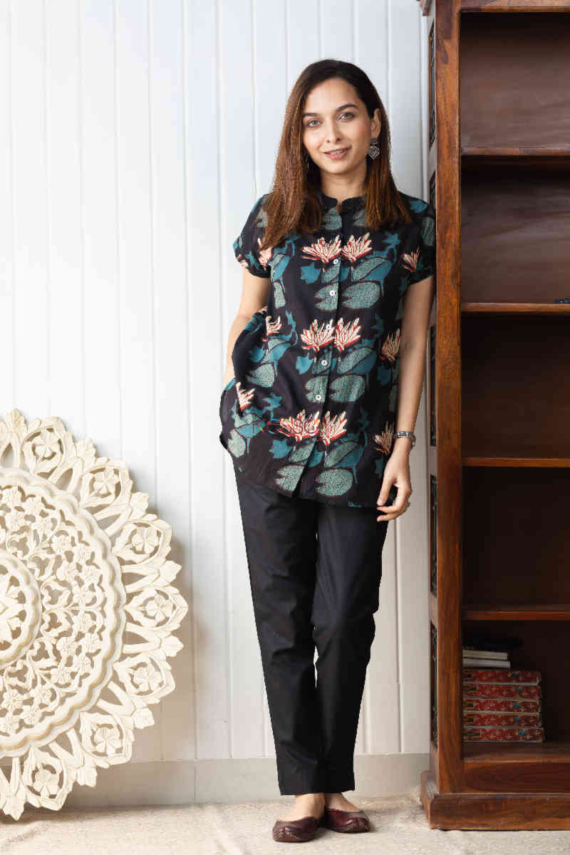Image for Kusvaa Avdaf88 Savadha Short Top Front 1