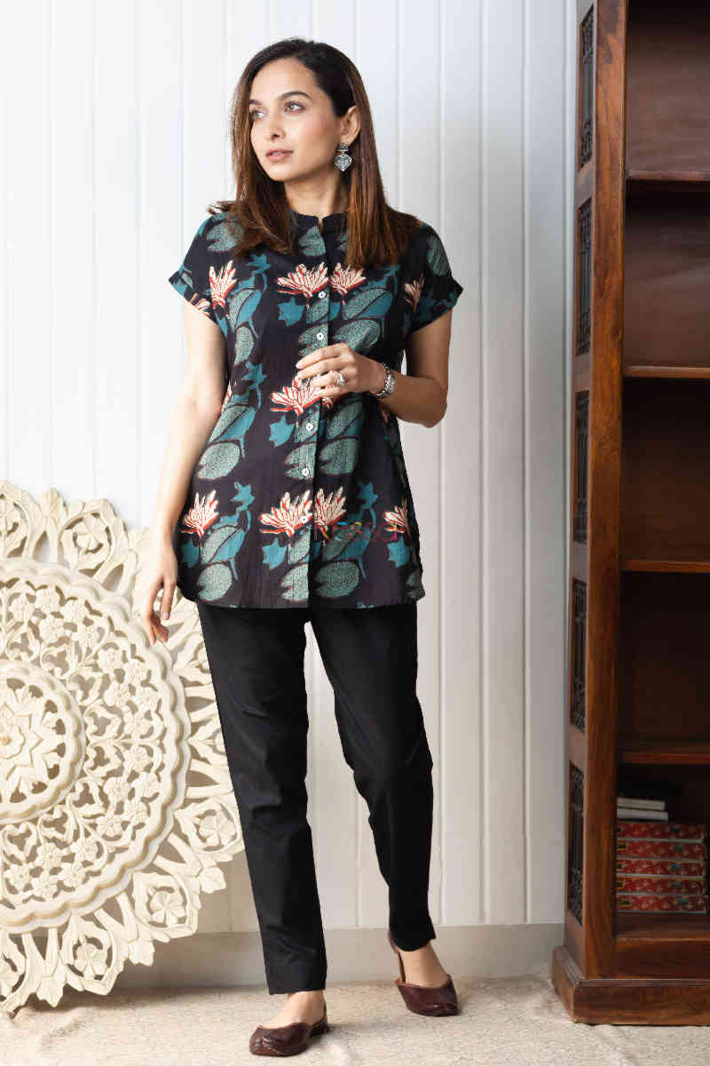 Image for Kusvaa Avdaf88 Savadha Short Top Look 1