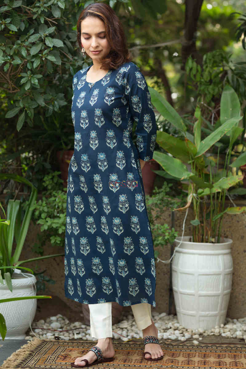 Image for Kusvaa Taf71 Neel Regular Wear Kurta Side