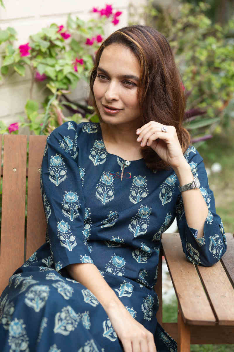 Image for Kusvaa Taf71 Neel Regular Wear Kurta Sitting 2