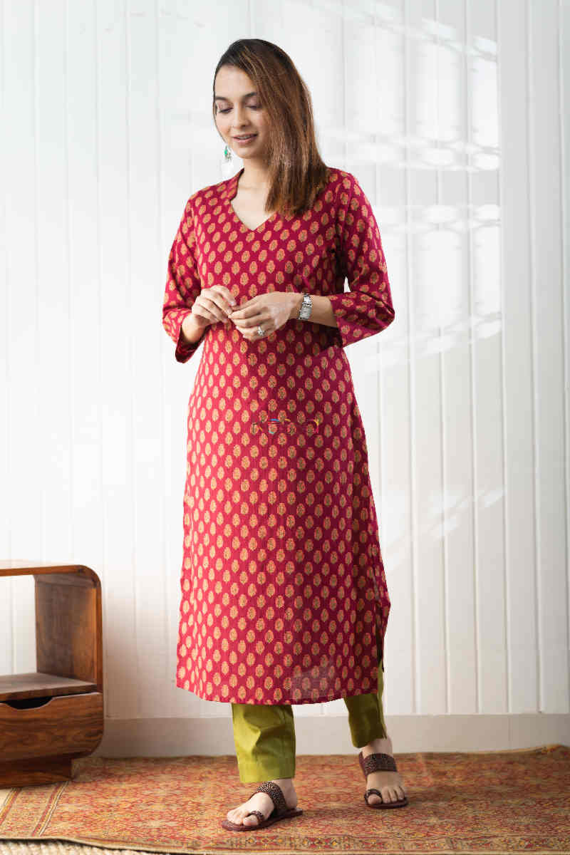 Image for Kusvaa Taf73 Nitya Straight Cotton Kurta Look
