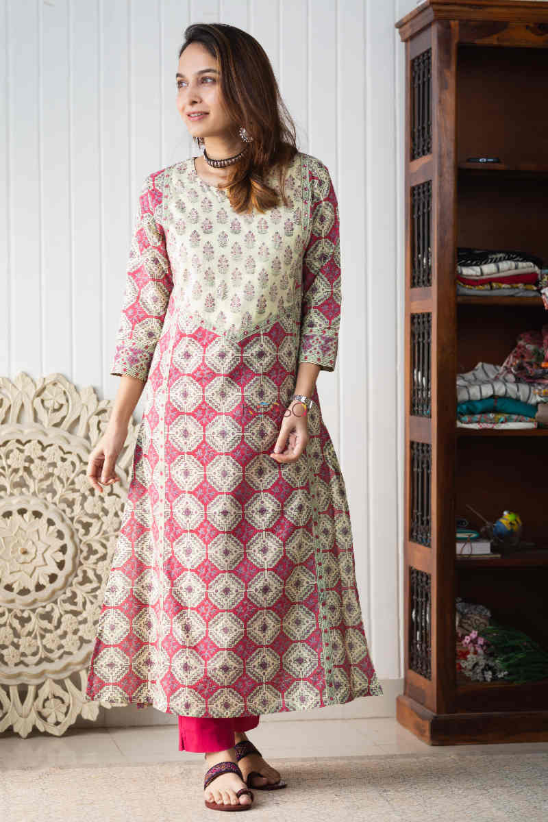 Image for Kusvaa Wsr257 Pushta Hand Block Print Kurta Look 1