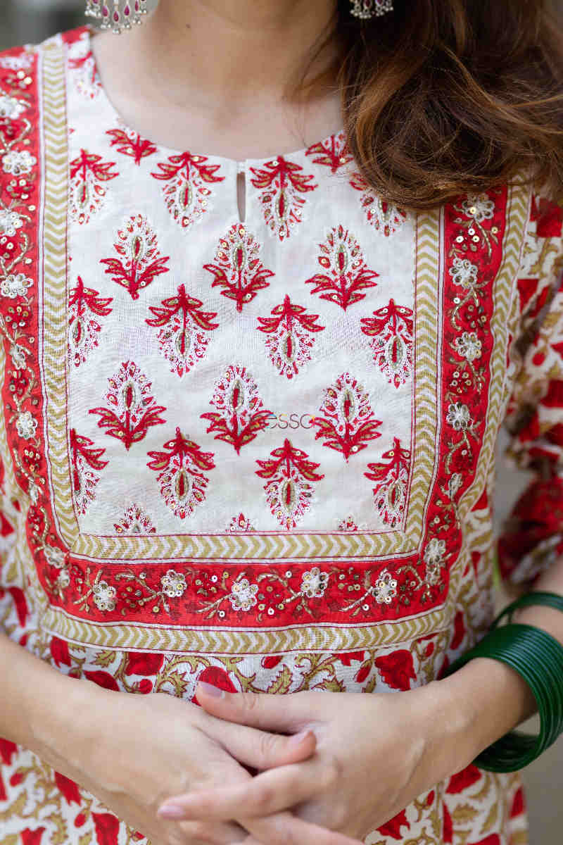 Image for Kusvaa Avdaf91 Kaishori Kurta Pant Set Closeup