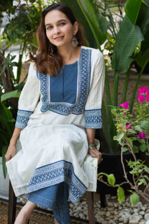 Image for Kusvaa Avdaf92 Kalamala Cotton Dobby Kurta Pant Set Featured