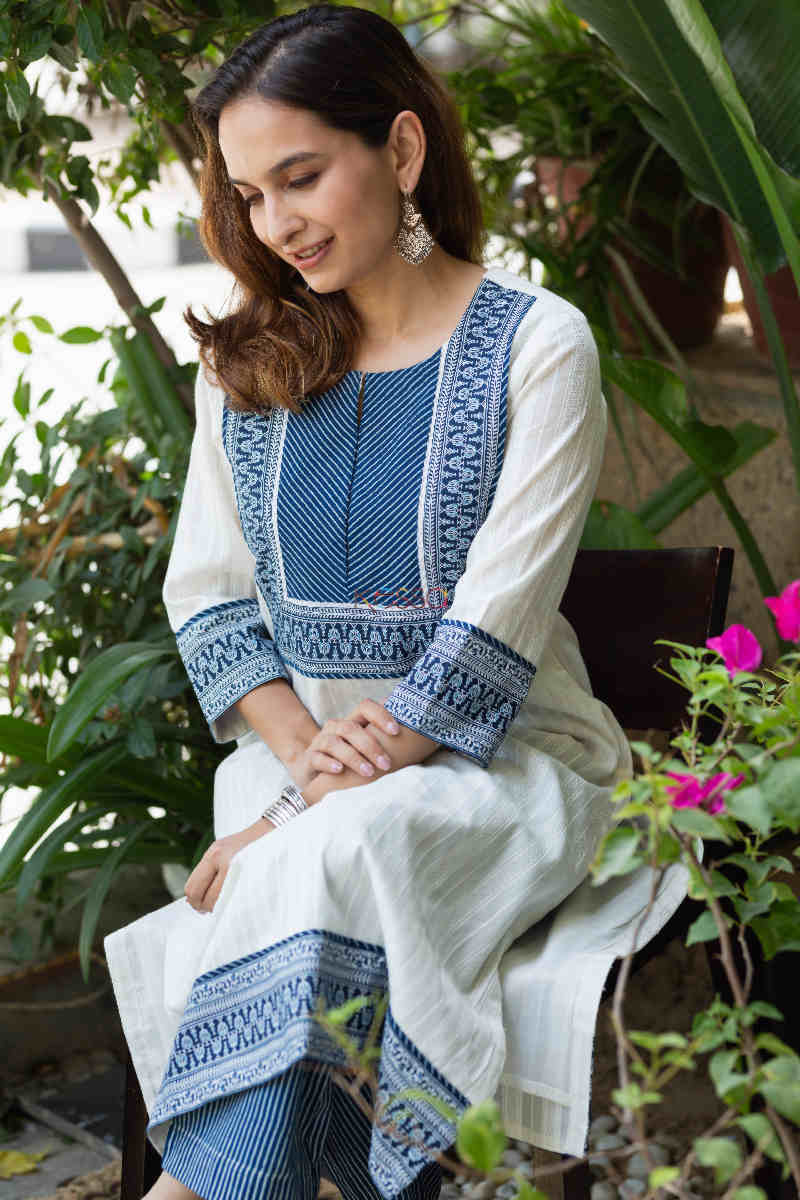 Image for Kusvaa Avdaf92 Kalamala Cotton Dobby Kurta Pant Set Sitting