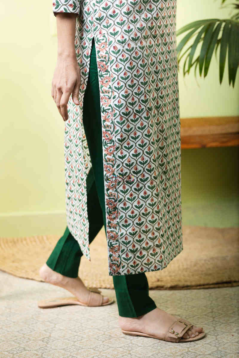 Image for Kusvaa De118 Mrinal Block Print Straight Fit Kurta Slit