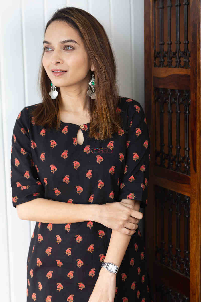 Image for Kusvaa Taf74 Anuka Regular Wear Straight Kurta Top