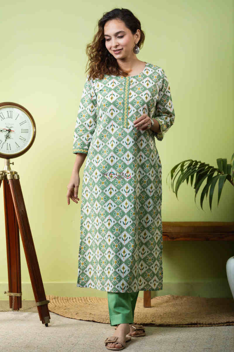 Image for Kusvaa Vcr99 Trayi Regular Wear Kurta Look 1