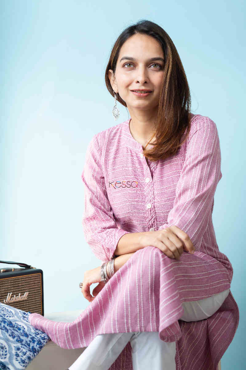 Image for Kusvaa Ws809 Dharmini South Handloom Straight Kurta Sitting