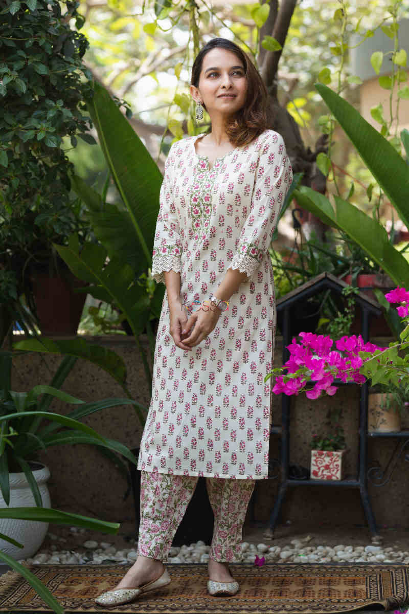 Image for Kusvaa Wsr274 Aarna Block Printed Kurta Pant Set Side