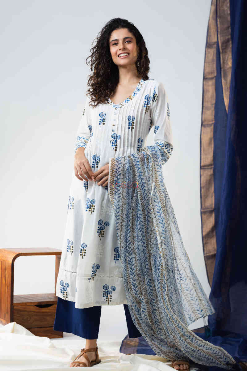 Image for Kusvaa Avdaf94 Dhara Cotton Kurta With Kota Doria Dupatta Kurta
