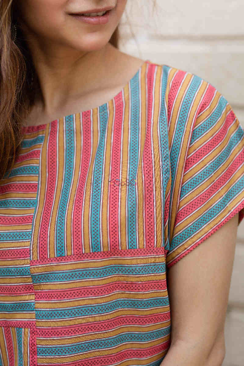Image for Kusvaa Avdaf95 Mahati Short Top Closeup