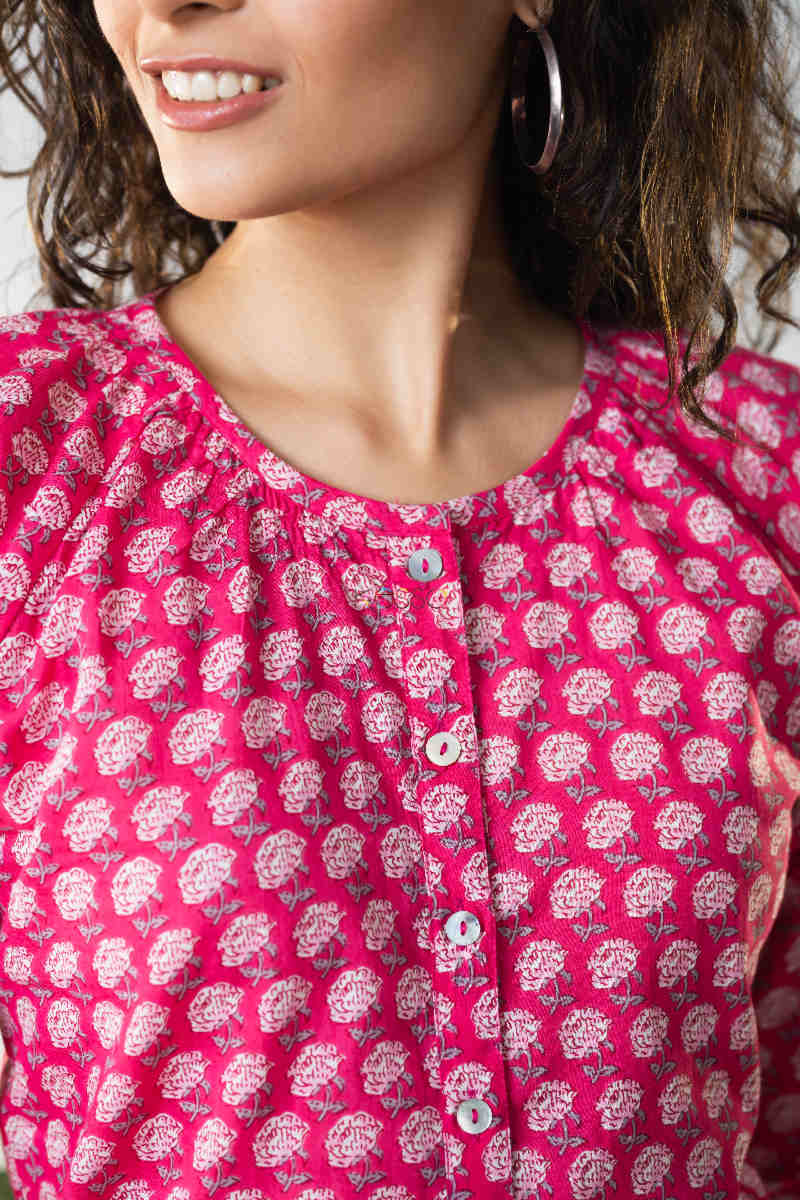 Image for Kusvaa Avdaf98 Mughdha Short Block Print Top Closeup