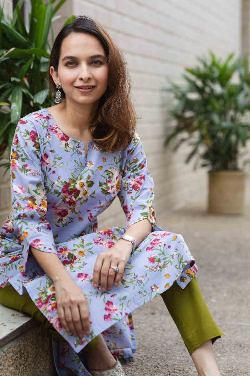 Image for Kusvaa De124 Ajaya Regular Wear Straight Fit Kurta Sitting 1