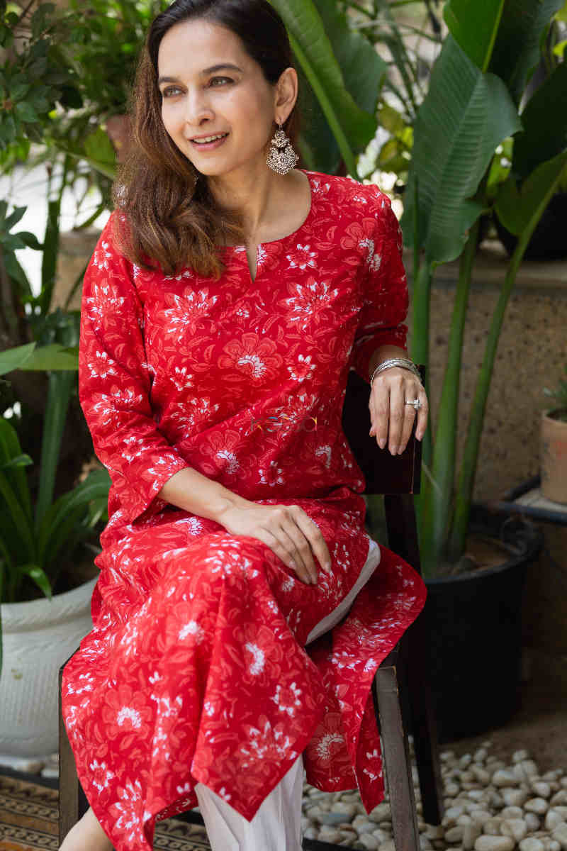 Image for Kusvaa De126 Kaulini Straight Fit Regular Kurta Sitting 1