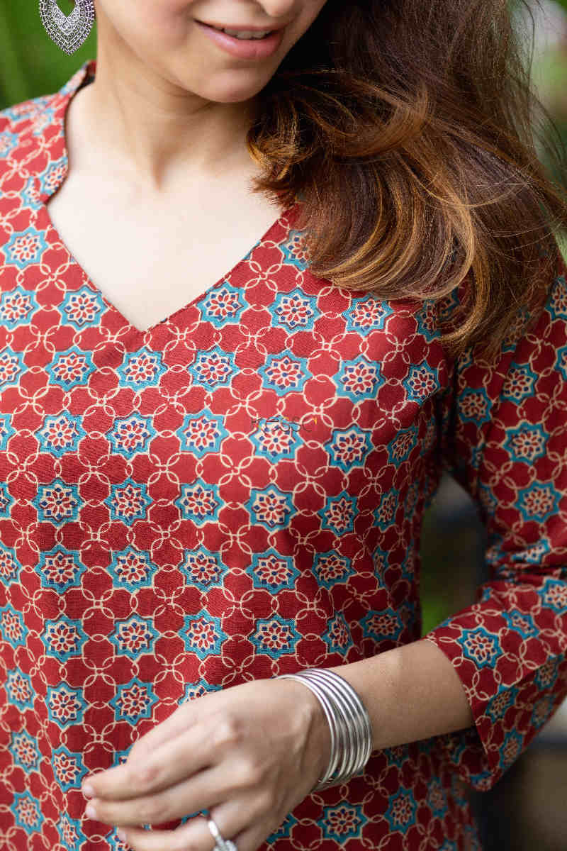 Image for Kusvaa Taf75 Kashta Regular Wear Straight Fit Kurta Neck