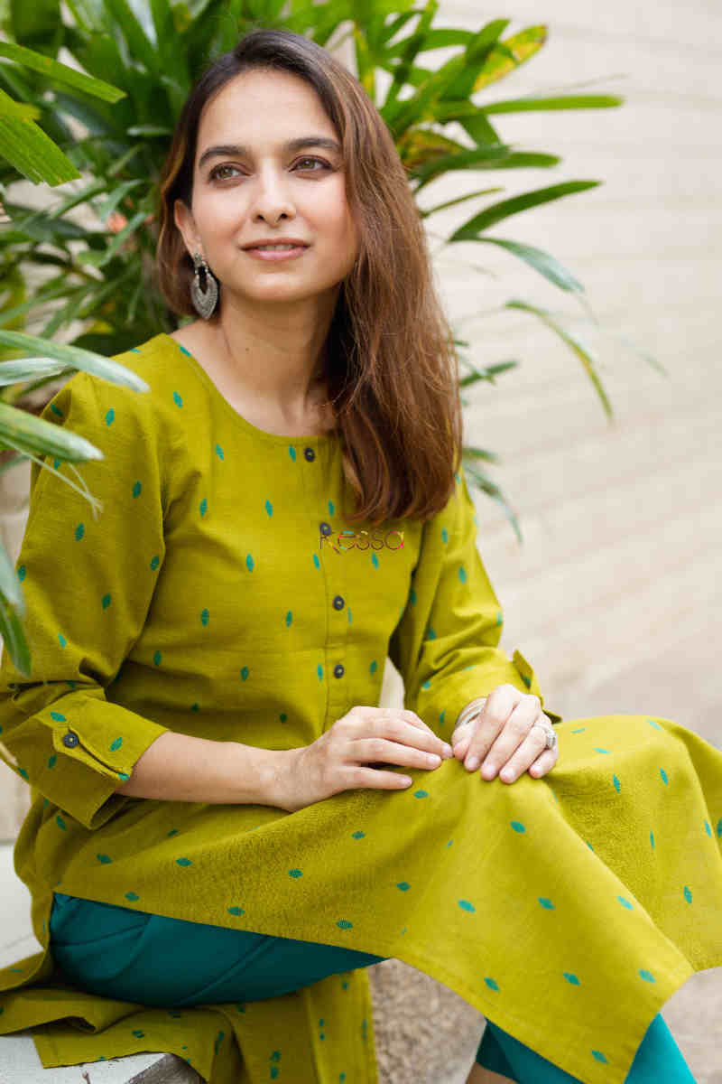 Image for Kusvaa Ws830 Durba South Cotton Dobby Kurta Sitting