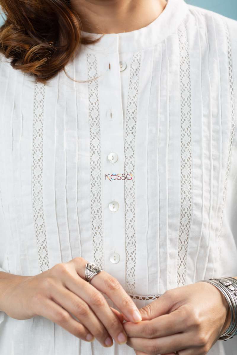 Image for Kusvaa Avdaf102 Vinidra Crotia Dobby Based Short Kurti Closeup