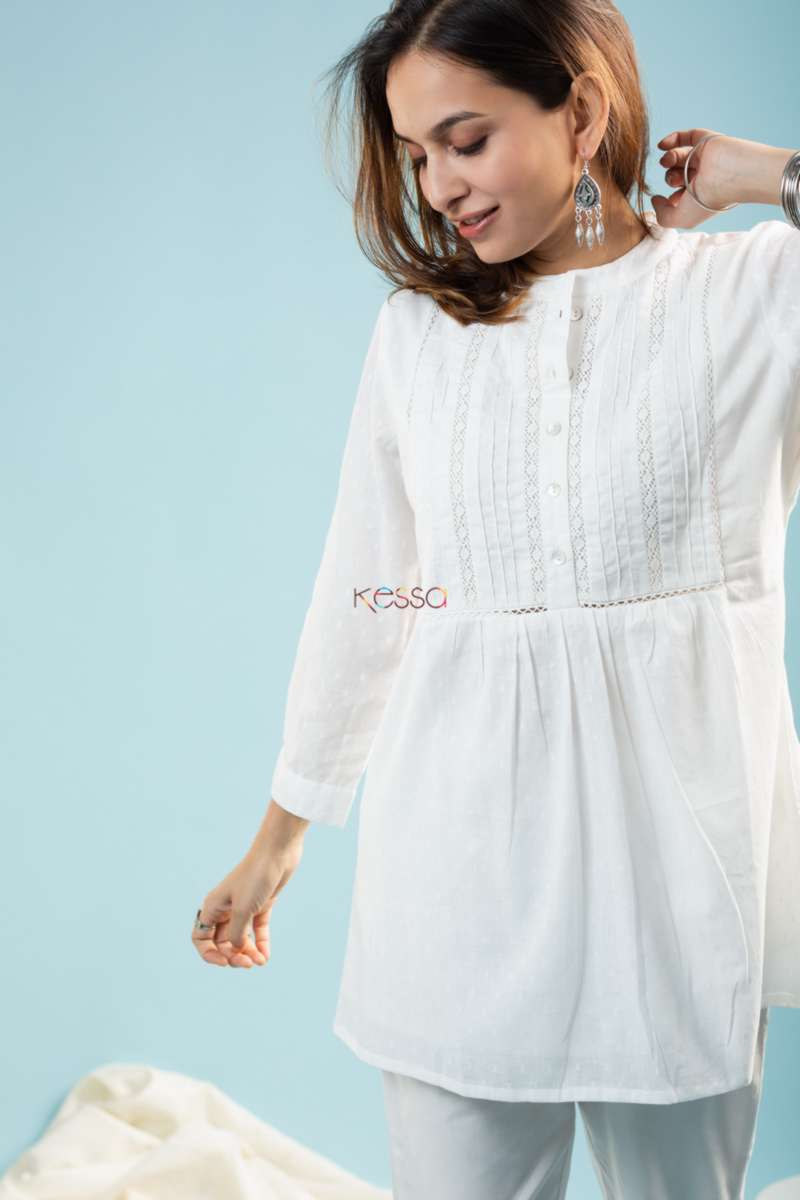 Image for Kusvaa Avdaf102 Vinidra Crotia Dobby Based Short Kurti Side