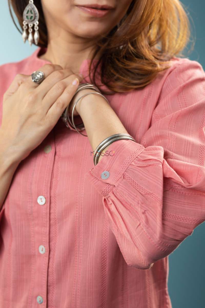Image for Kusvaa Avdaf109 Kriya Dorby Short Kurti Closeup Sleeve