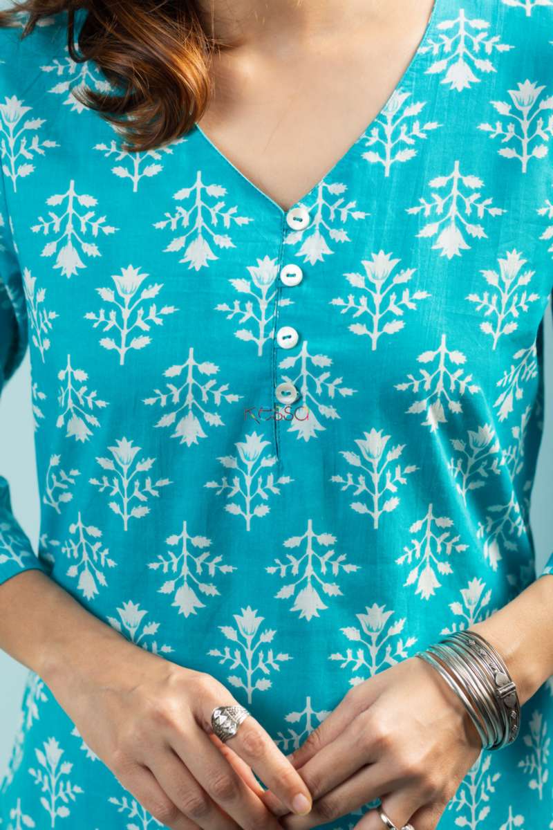 Image for Kusvaa Taf76 Malini Cotton Regular Wear Kurta Closeup