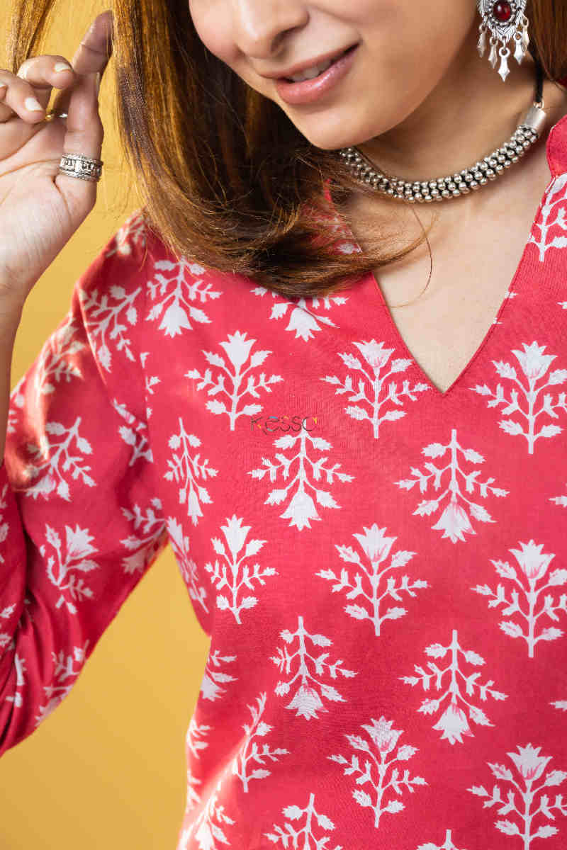 Image for Kusvaa Taf77 Ishu Regular Straight Fit Kurta Neck