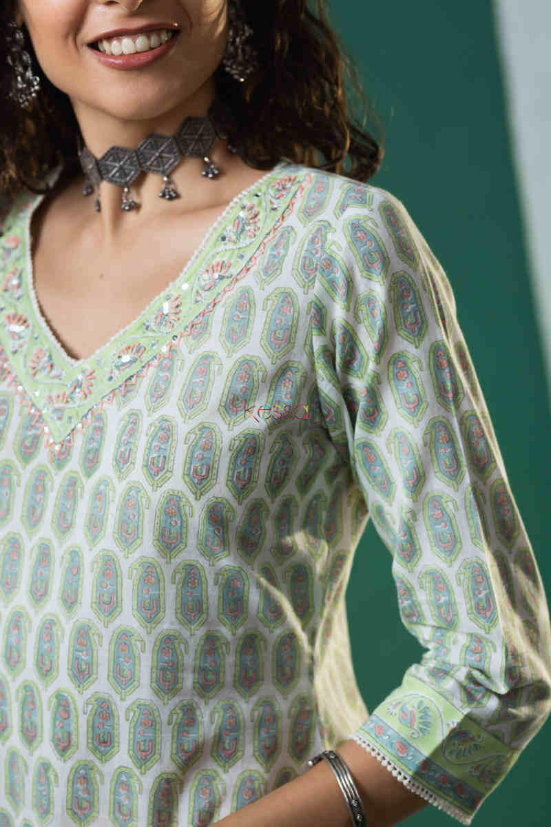 Image for Kusvaa Vcr117 Kirati Block Print Straight Kurta Neck