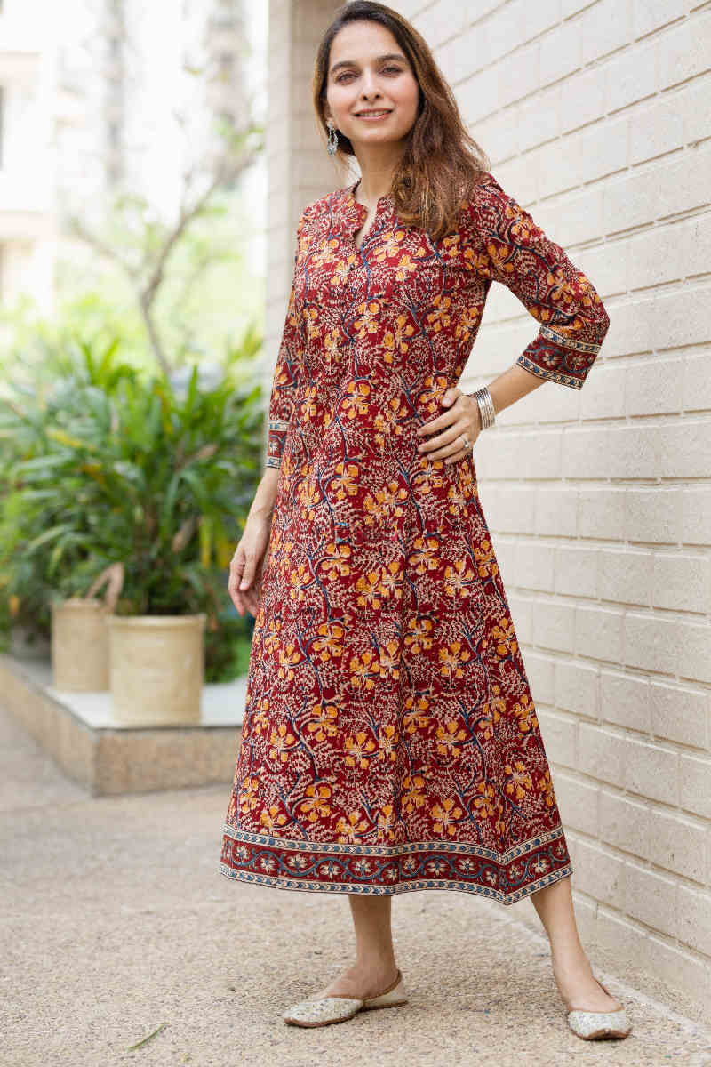 Image for Kusvaa Ws840 Aatmaja Kalamkari Mid Length Kurta Right