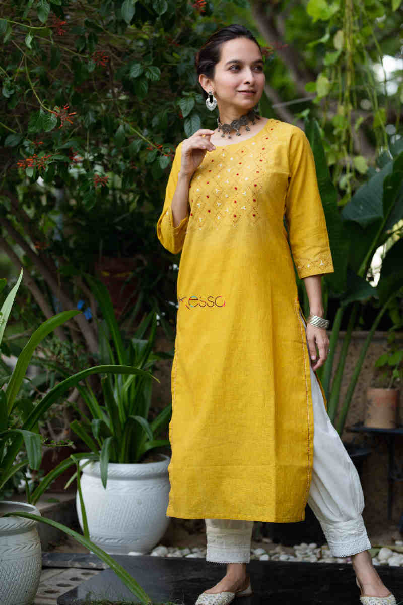 Image for Kusvaa Ws849 Bhavya South Cotton Straight Fit Kurta Look