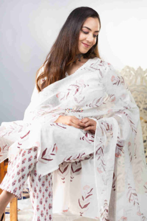 Image for Kusvaa Wsr281 Yashita Block Printed Complete Suit Set Featured