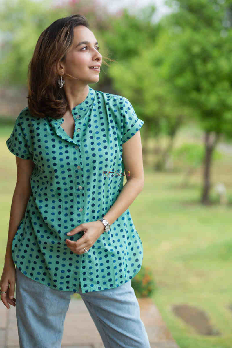 Image for Kusvaa Avdaf135 Kalynanda Shirt Style Top Front