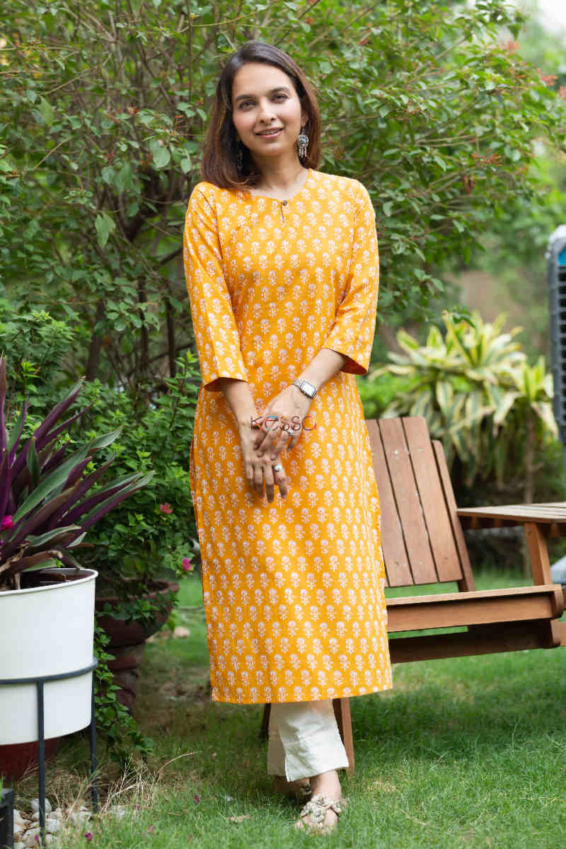 Image for Kusvaa Taf81 Vanhi Cotton Straight Fit Kurta Look