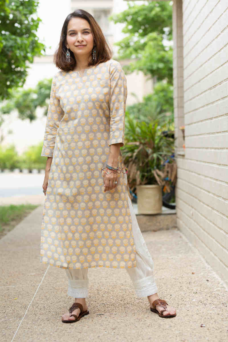 Image for Kusvaa Taf82 Araya Cotton Straight Fit Kurta Front