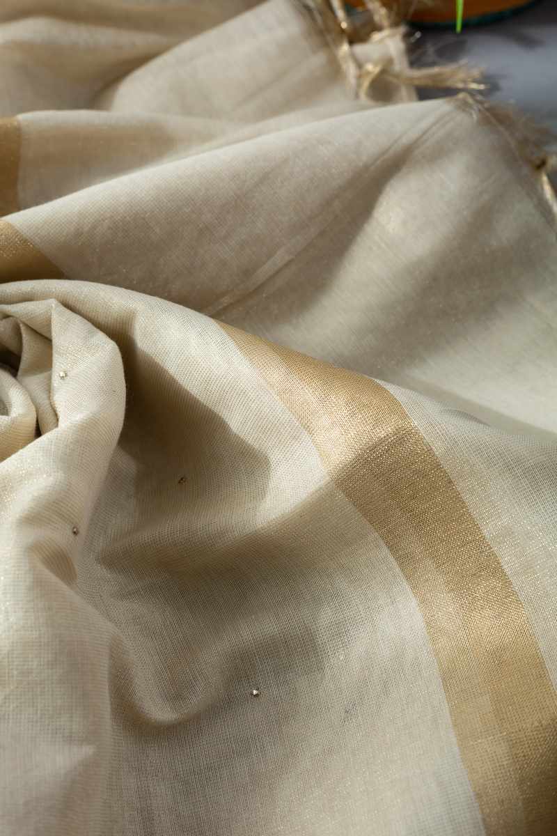 Image for Kusvaa Umsdupatta26 Chanderi Cream Mukesh Dupatta Front New