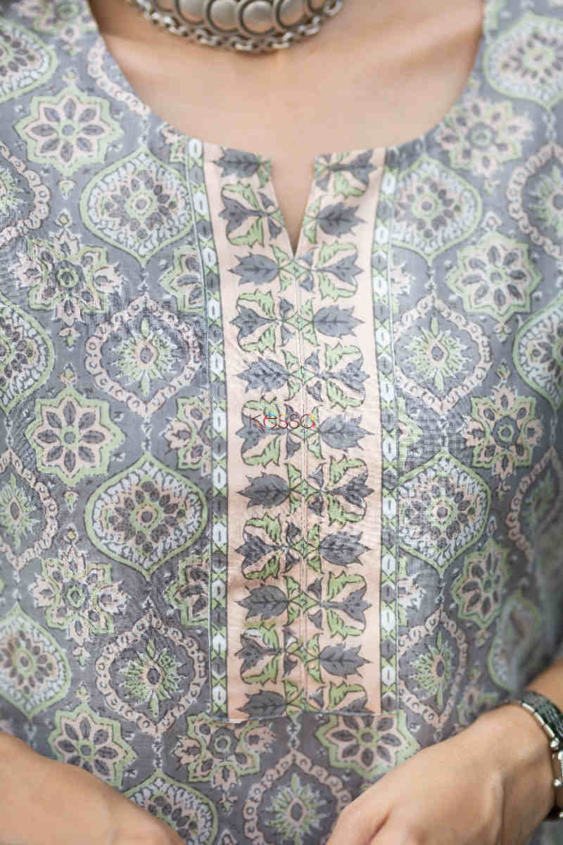 Image for Kusvaa Vcr120 Anurima Cotton Straight Fit Kurta 1 Closeup