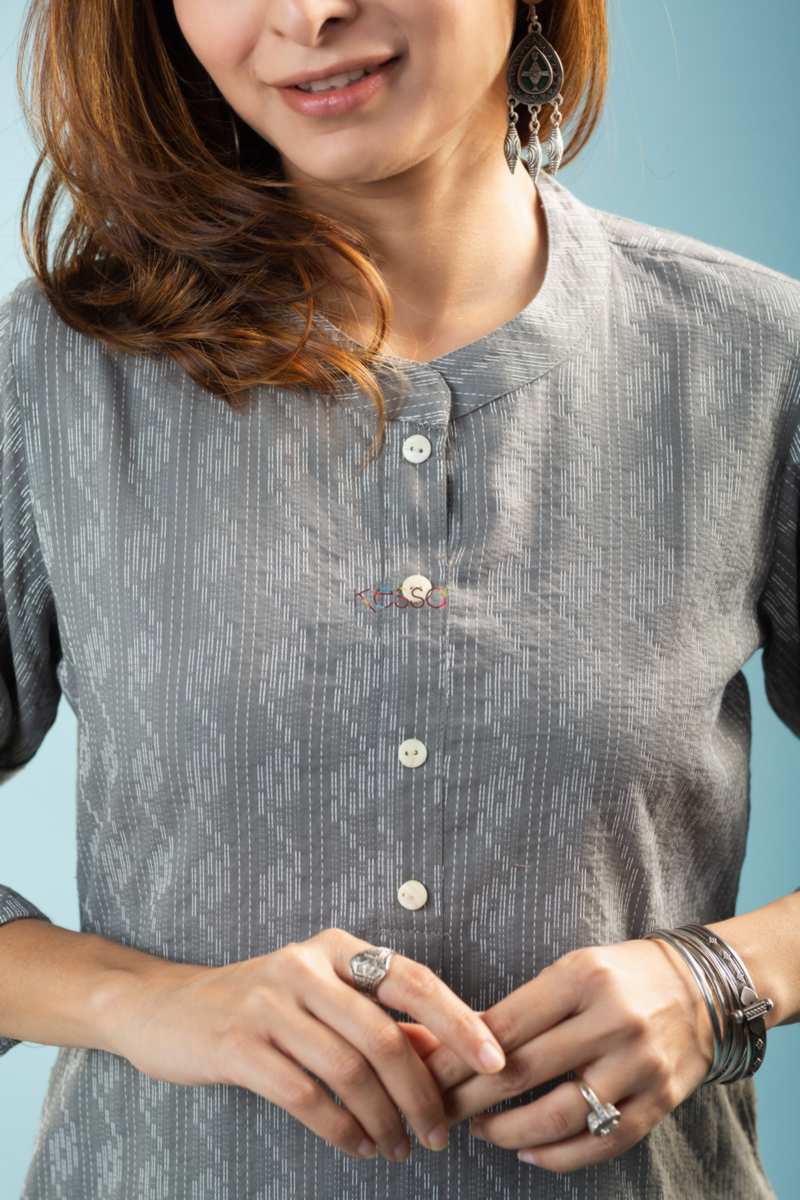 Image for Kusvaa Ws847 Sunasa Cotton Dobby Straight Fit Kurta Closeup 2