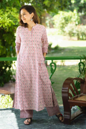 Image for Kusvaa Wsr286 Annavi Block Print Kurta Pant Set 1 Featured
