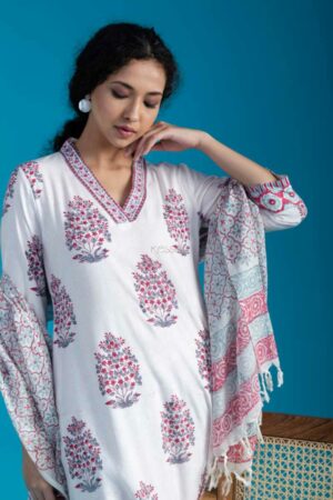 Image for Kusvaa Wsr288 Aapeksha Modal Complete Suit Set Featured New