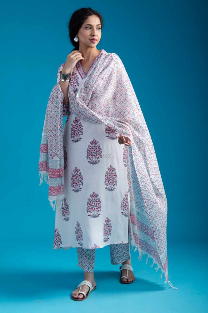 Image for Kusvaa Wsr288 Aapeksha Modal Complete Suit Set Front New