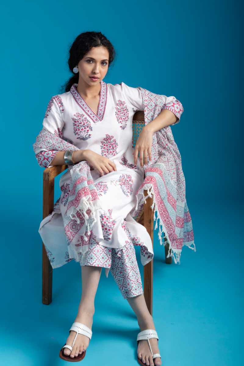 Image for Kusvaa Wsr288 Aapeksha Modal Complete Suit Set Sitting New