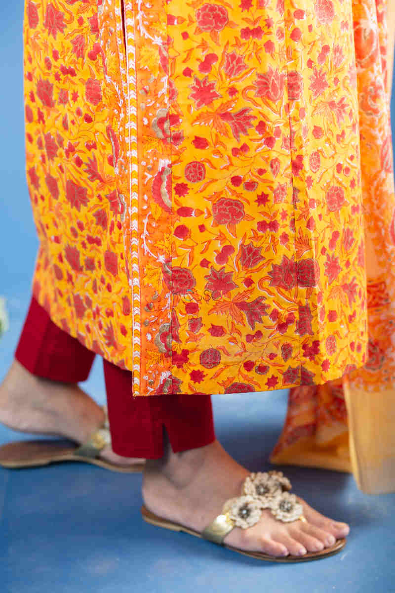 Image for Kusvaa Kuoj178 Braahmi Block Print Kurta With Mulmul Dupatta Bottom 2