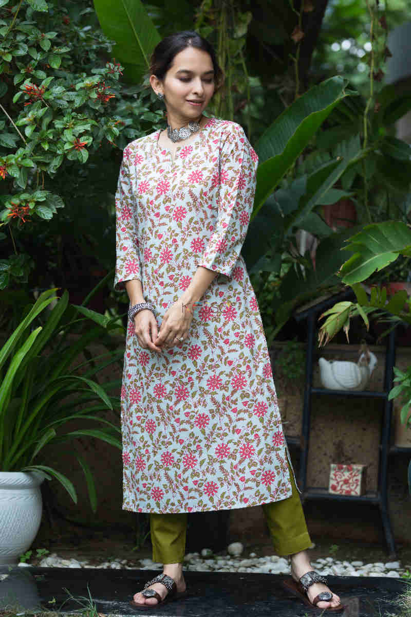 Image for Kusvaa Taf83 Charita Cotton Straight Kurta Sleeve