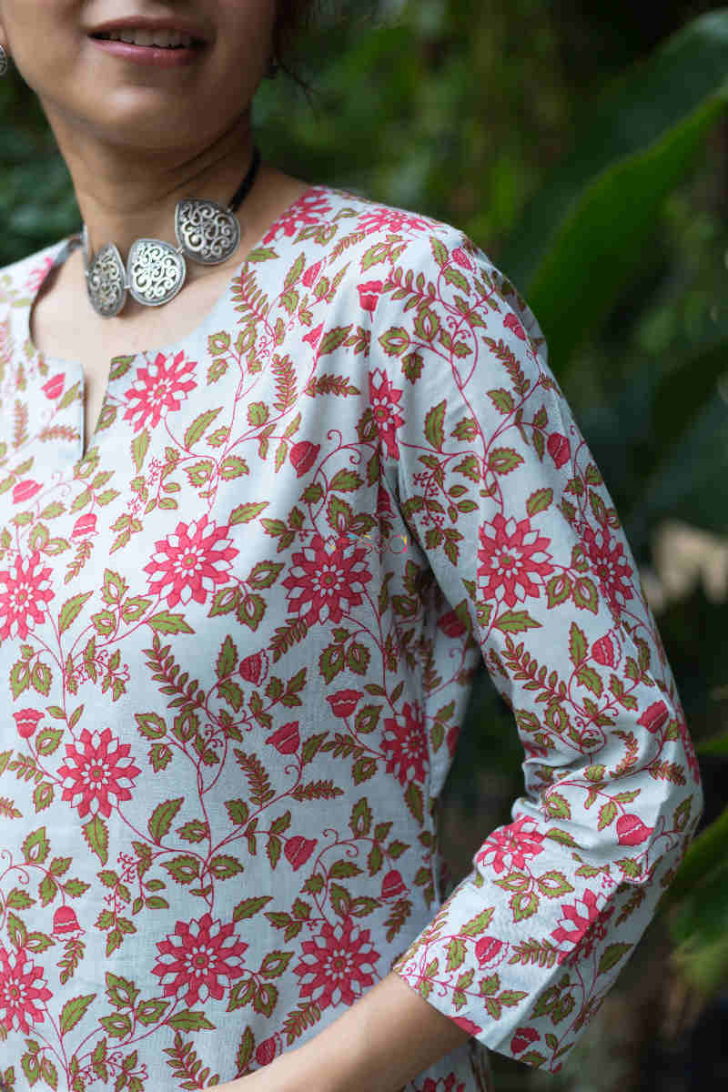 Image for Kusvaa Taf83 Charita Cotton Straight Kurta Sleeves