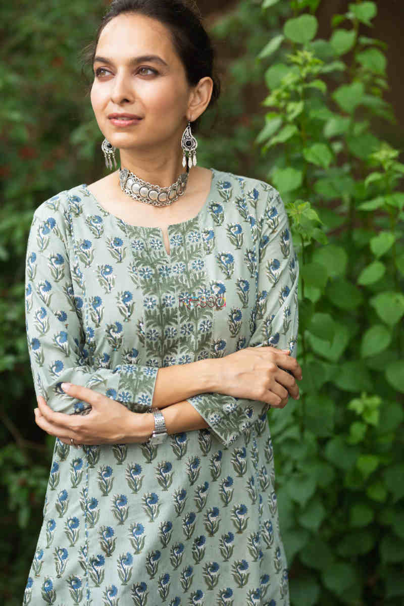 Image for Kusvaa Wsr304 Maina Block Print Straight Fit Kurta Top