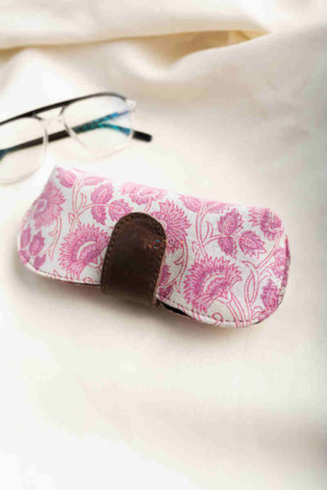 Image for Kusvaa Wsra17 Chashm E Baddoor Sunglass Spectacles Cover Featured