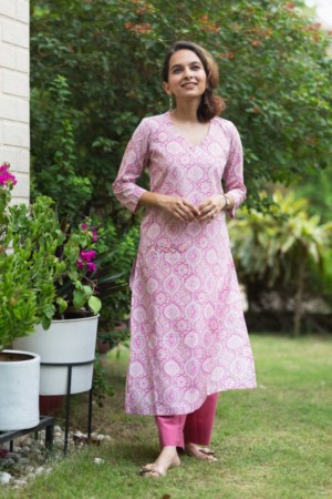 Image for Kusvaa De141 Ajaya Regular Wear Straight Fit Kurta Featured