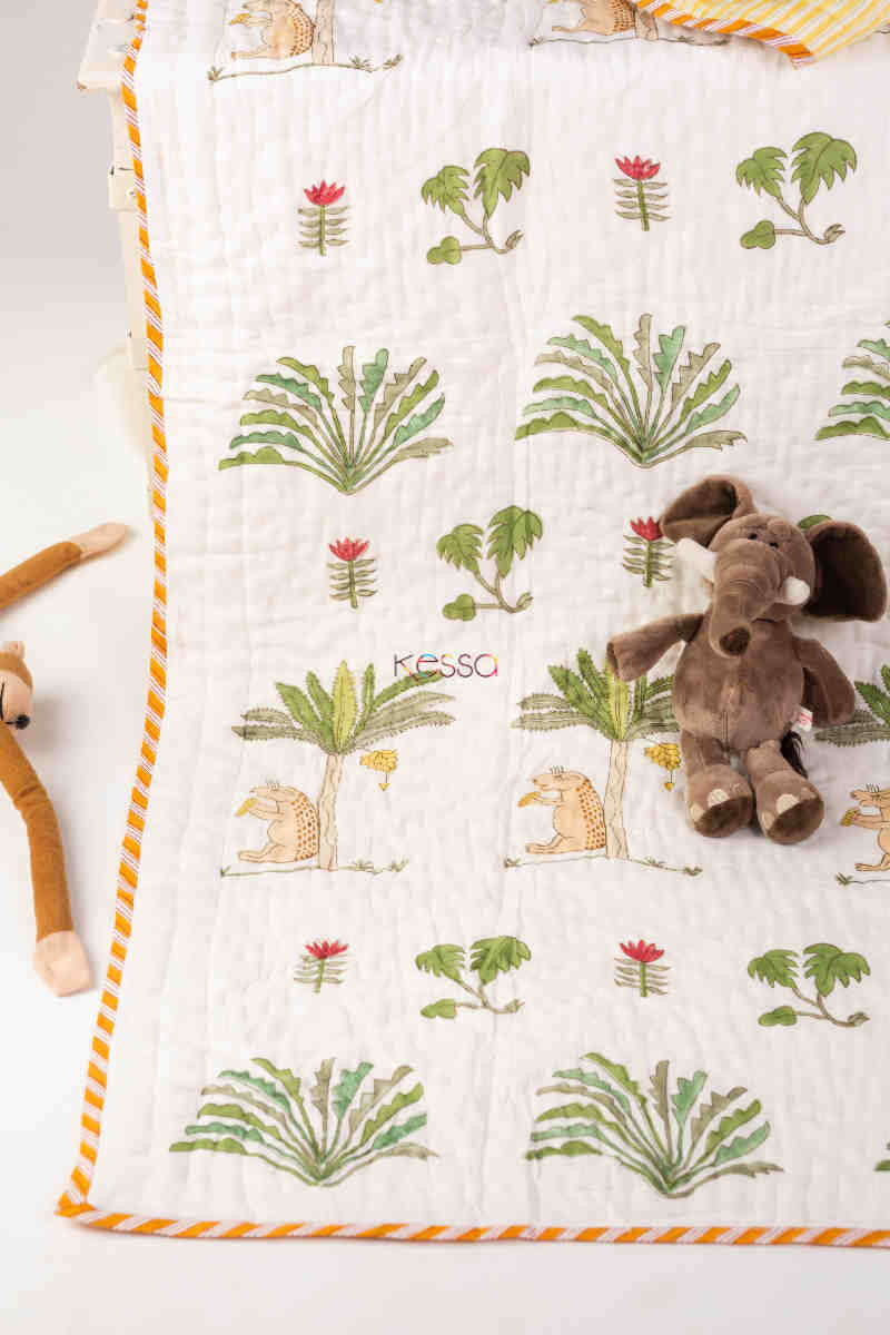 Image for Kusvaa Kaq213 Porcelain Tulip Tree Yellow Baby Quilt Look