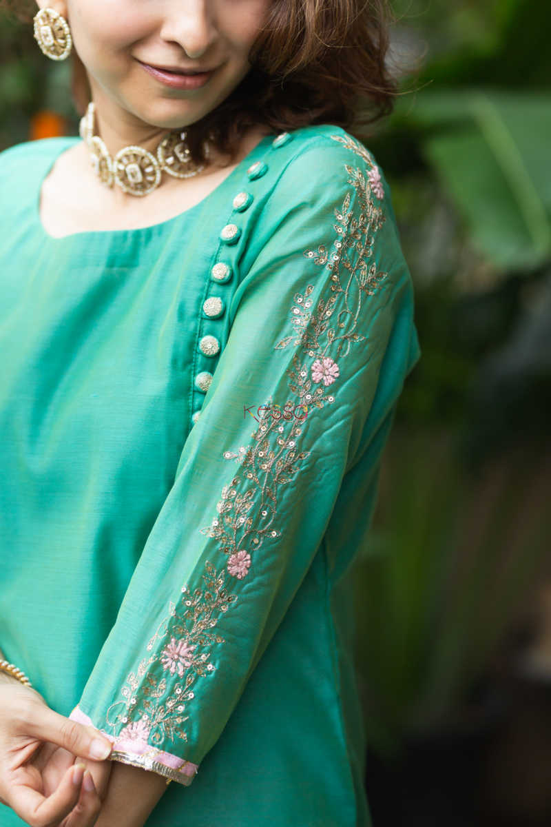 Image for Kusvaa Ws892 Anaya Chanderi Straight Kurta  Closeup 2