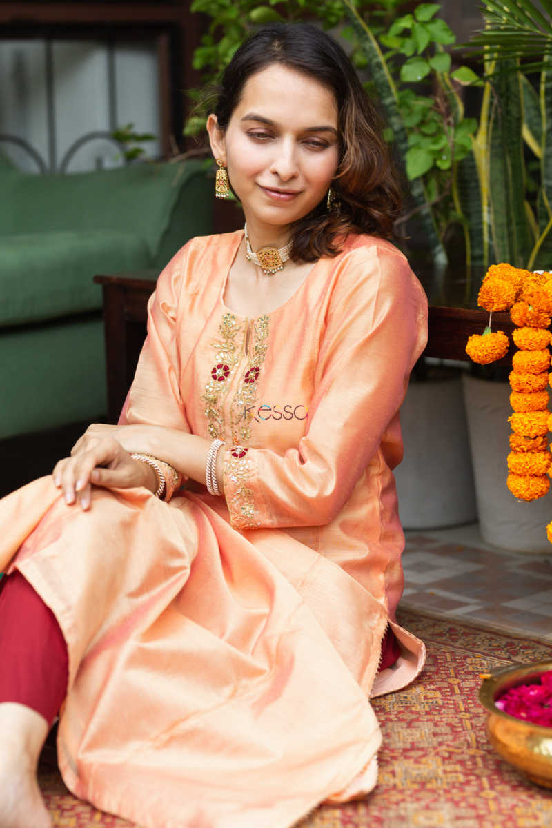 Image for Kusvaa Ws894 Hima Chanderi Straight Fit Kurta Sitting